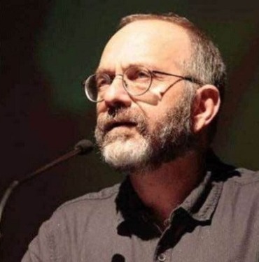 TKP'li Kemal- Okuyan