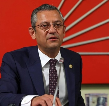 özgür -özel