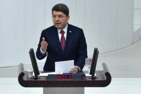 Yılmaz Tunç- Bakan