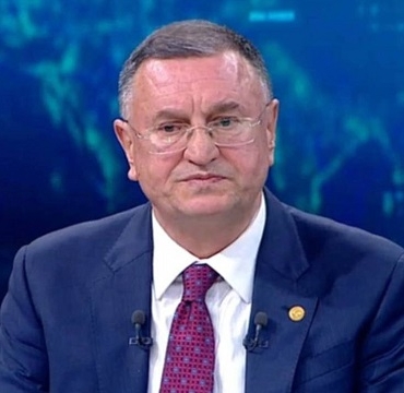 LÜTFÜ SAVAŞ