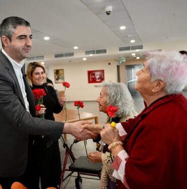 Başkan Gökhan Yüksel, Yaşlılara Saygı Haftası’nda Huzurevi Sakinlerini Unutmadı (2)