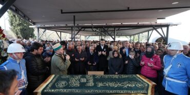 Kartal Belediyesi Ruhsat ve Denetim Müdürü Hüseyin Güler Gözyaşları İçinde Son Yolculuğuna Uğurlandı (1)