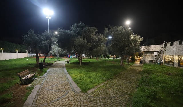 Yenilenen Aydınlatmalarla Kartal’ın Parkları Daha Güzel (1)