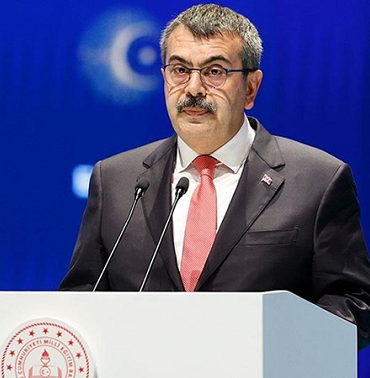 Bakan Yusuf Tekin