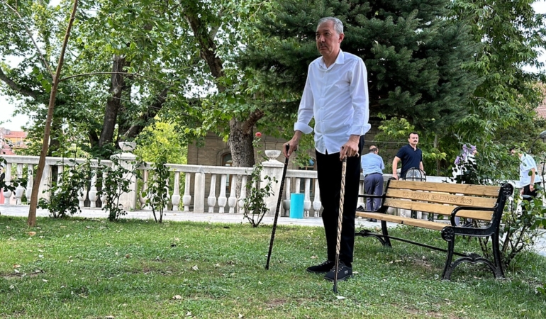 Ameliyatta-unutulan-bez-hayatini-karartti.jpg