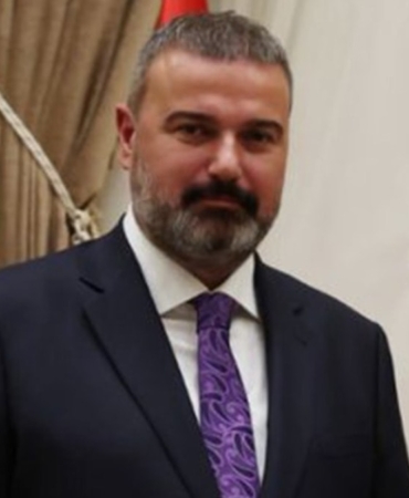 Belediyeleri-birak-ihalelere-bak.jpg