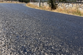Bodrumda-45-derece-sicakta-asfalt-eridi.jpg