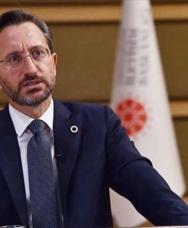 Fahrettin-Altun-Instagrami-siddetle-kiniyorum.jpg