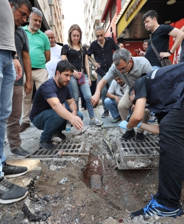 Izmirde-2-kisinin-hayatini-kaybettigi-faciada-tanik-ifadeleri-ortaya-cikti.jpg