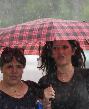 Meteorolojiden-kuvvetli-yagis-ve-ruzgar-uyarisi.jpg