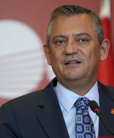 Ozgur-Ozelden-secim-mesaji-Gecim-olmazsa-secim-olur-baska-caresi.jpg