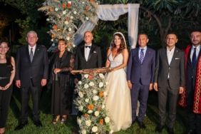 Serap-Belovacikli-ve-Umit-Ozlale-dunya-evine-girdi.jpg