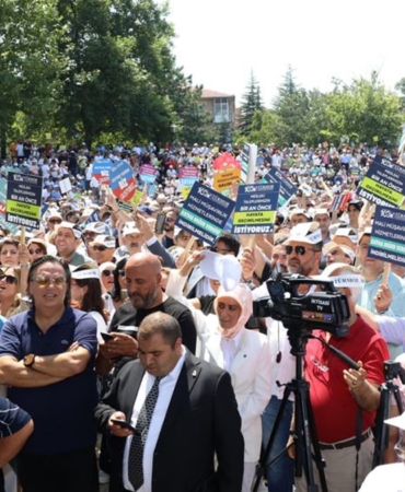 Muhasebeciler-de-meydanlara-indi.jpg