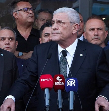 Müsavat Dervişoğlu,