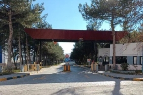 SOZCU-duyurmustu-80-yillik-fabrikanin-kapatilmasi-kararina-tepki.JPG