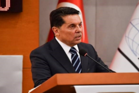 Ahöet Özer
