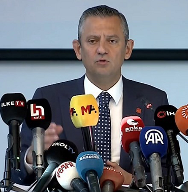 Özgür Özel