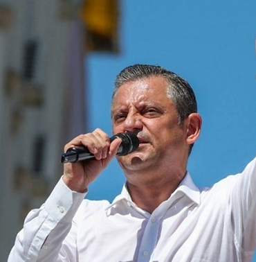 Özgür Özel