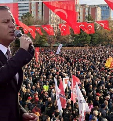 Özgür Özel