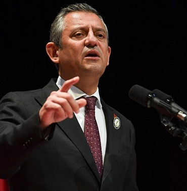 Özgür Özel