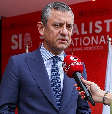 Özgür Özel