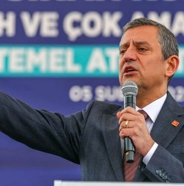 Özgür Özel