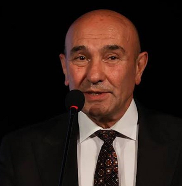 Tunç Soyer