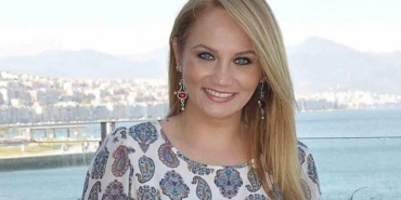 2Pınar Aylin