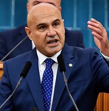 2Turhan Çömez