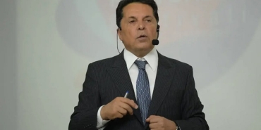 Ahmet Özer
