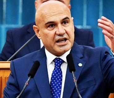 Turhan Çömez