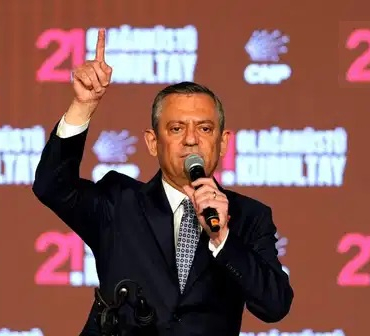 Özgür Özel
