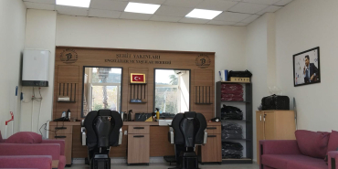 1komsu-berber-selale-parkta