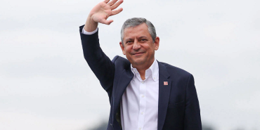özgür Özel